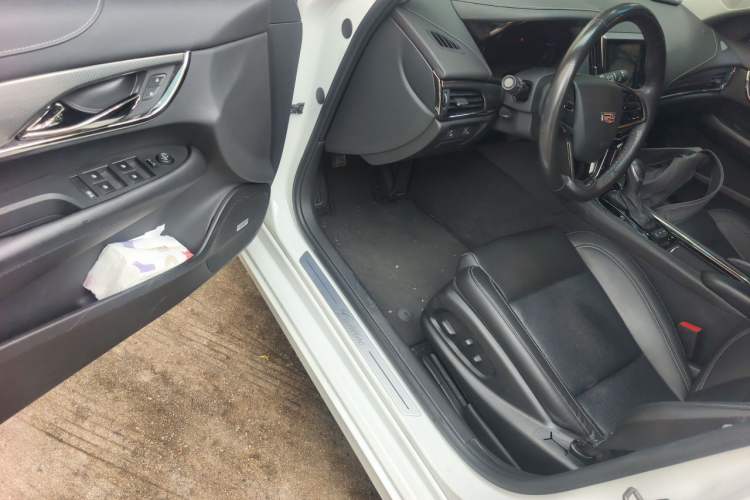 Used Cadillac ATS-L 2017 28T Tech Edition Driver Seat