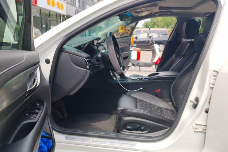Used Cadillac ATS-L 2017 28T Tech Edition Driver Seat