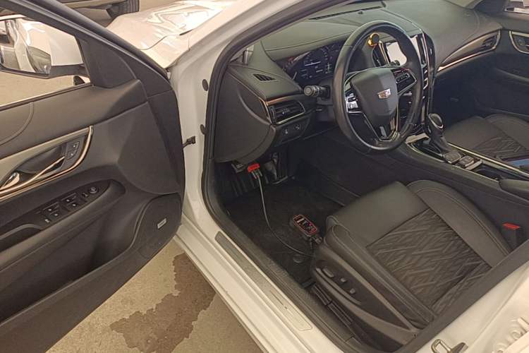 Used Cadillac ATS-L 2017 28T Tech Edition Driver Seat