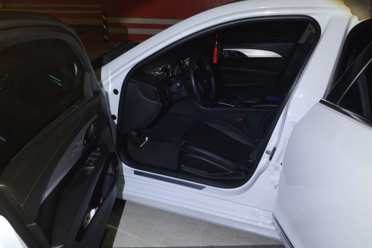 Used Cadillac ATS-L 2017 28T Fashion Edition Driver Seat