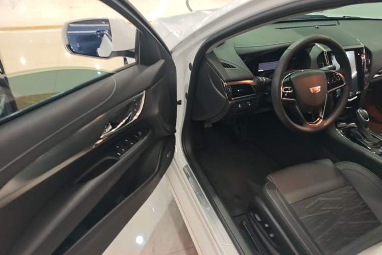Used Cadillac ATS-L 2017 28T Tech Edition Driver Seat