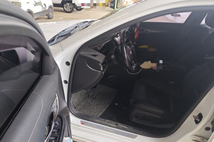 Used Cadillac ATS-L 2017 28T Tech Edition Driver Seat