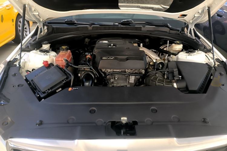 Used Cadillac ATS-L 2017 28T Tech Edition Engine Bay