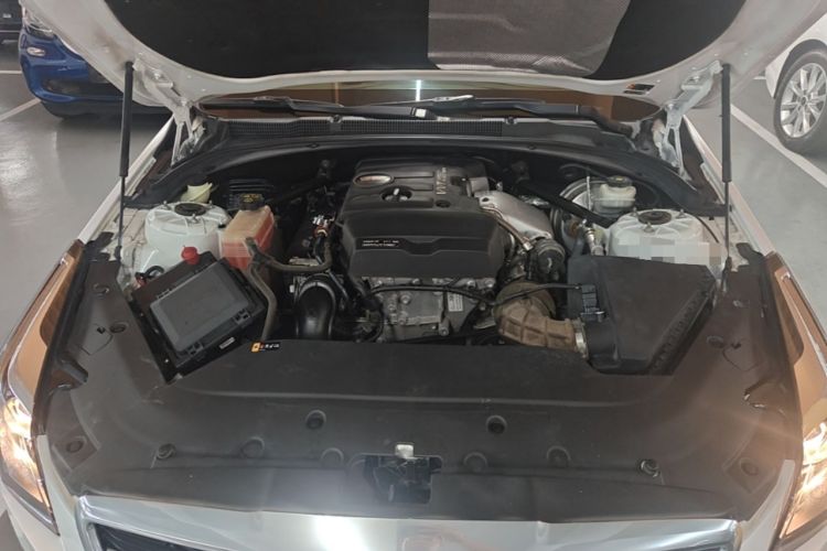 Used Cadillac ATS-L 2017 28T Tech Edition Engine Bay