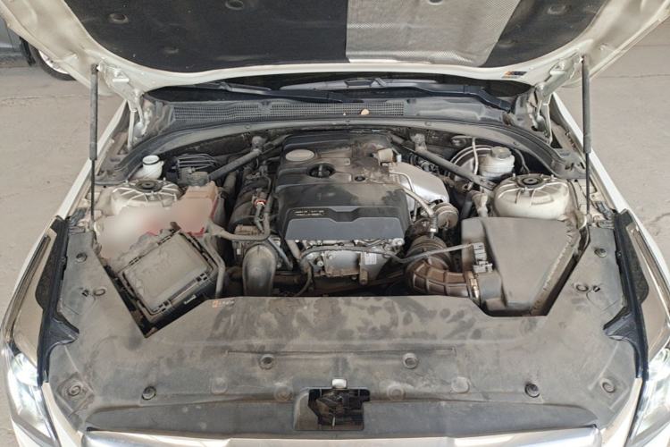 Used Cadillac ATS-L 2017 28T Tech Edition Engine Bay