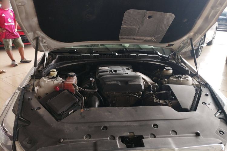 Used Cadillac ATS-L 2017 28T Tech Edition Engine Bay