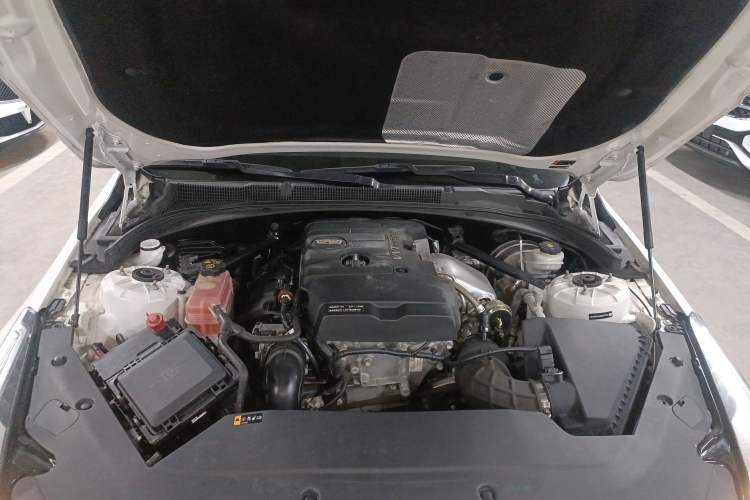 Used Cadillac ATS-L 2017 28T Tech Edition Engine Bay