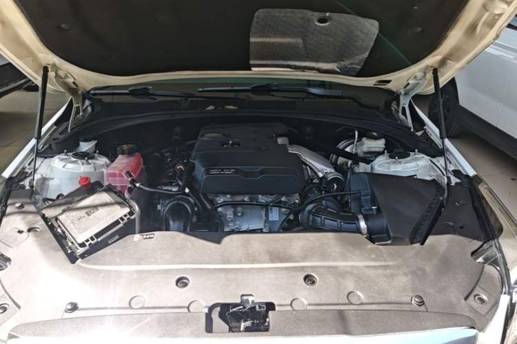 Used Cadillac ATS-L 2017 28T Tech Edition Engine Bay