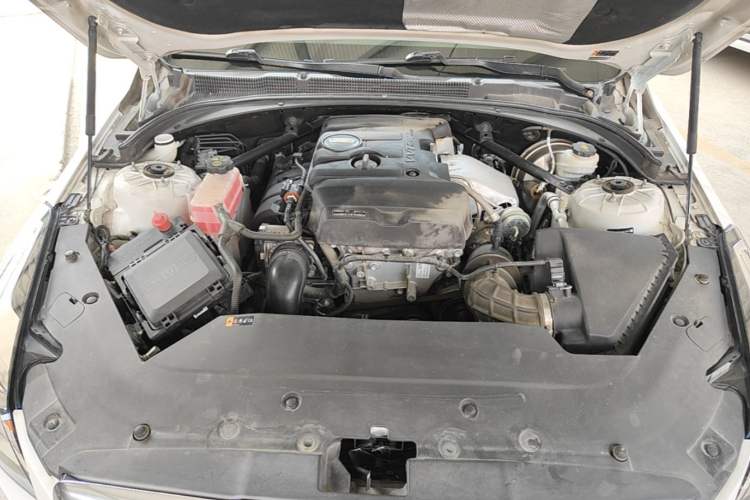 Used Cadillac ATS-L 2017 28T Tech Edition Engine Bay