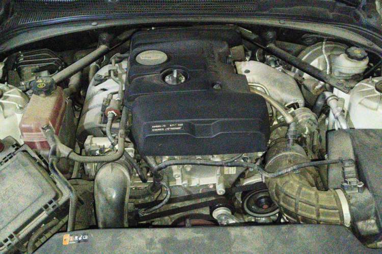 Used Cadillac ATS-L 2017 28T Fashion Edition Engine Bay