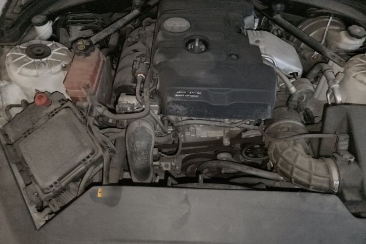 Used Cadillac ATS-L 2017 28T Tech Edition Engine Bay