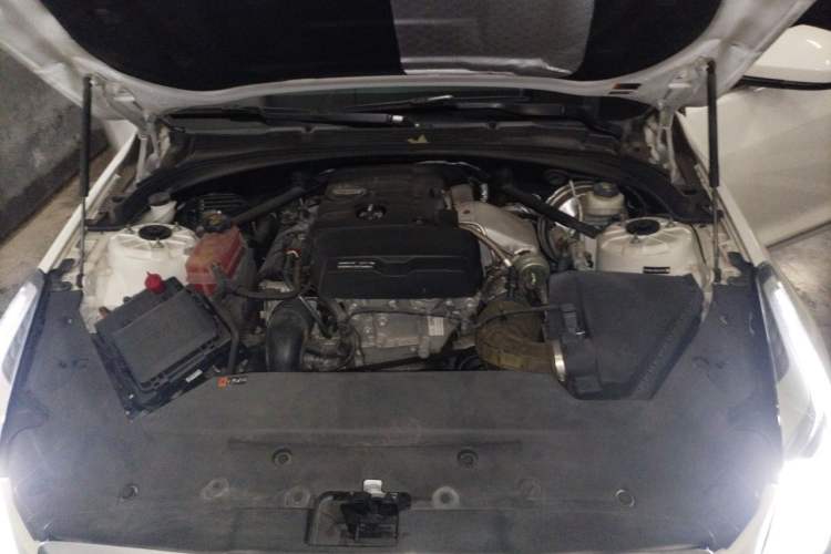 Used Cadillac ATS-L 2017 28T Fashion Edition Engine Bay