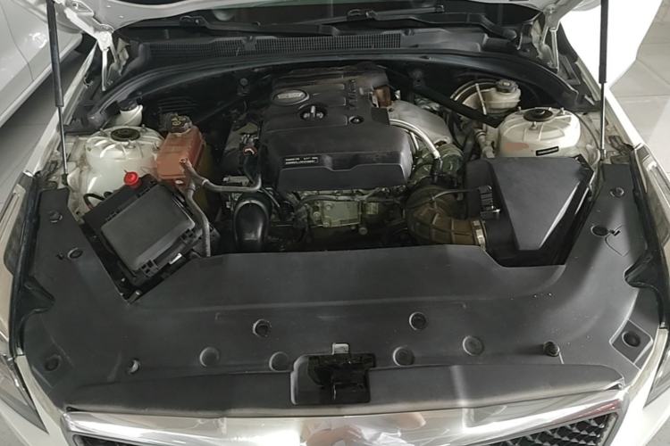 Used Cadillac ATS-L 2017 28T Fashion Edition Engine Bay