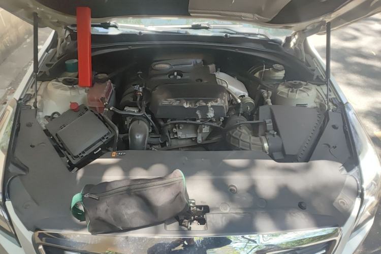 Used Cadillac ATS-L 2017 28T Fashion Edition Engine Bay