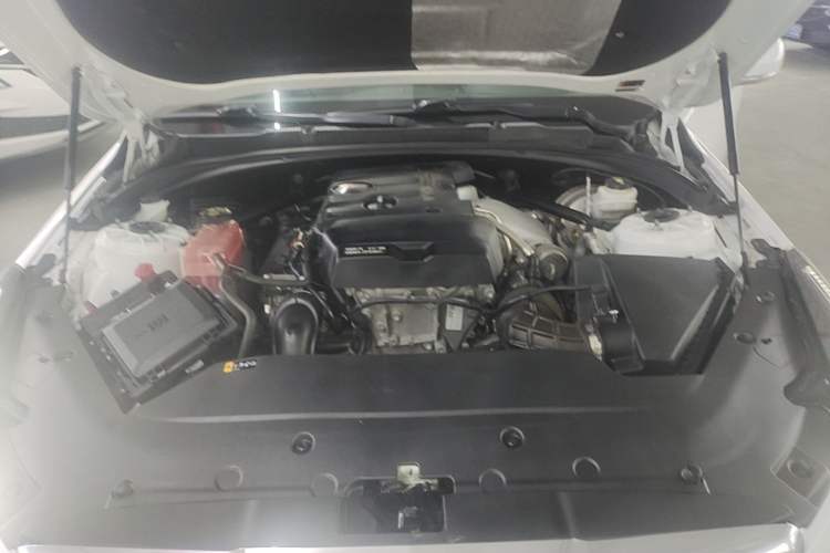 Used Cadillac ATS-L 2017 28T Fashion Edition Engine Bay