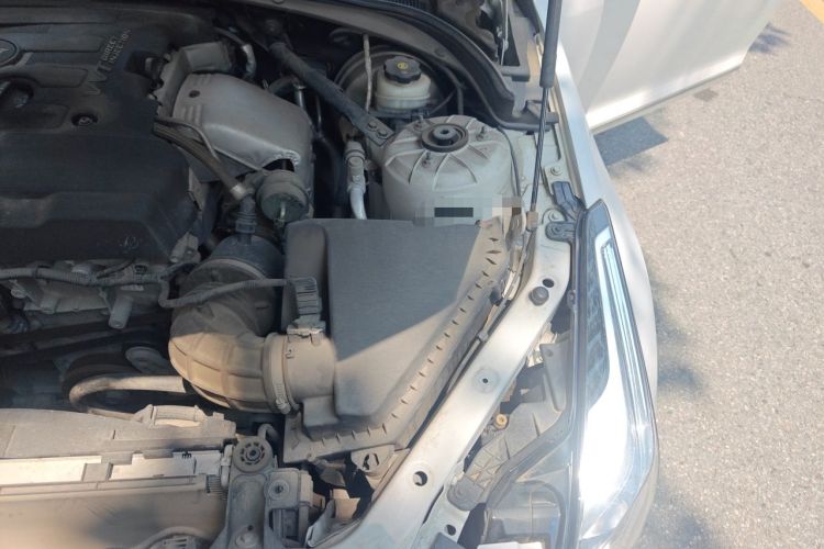 Used Cadillac ATS-L 2017 28T Fashion Edition Engine Bay Left
