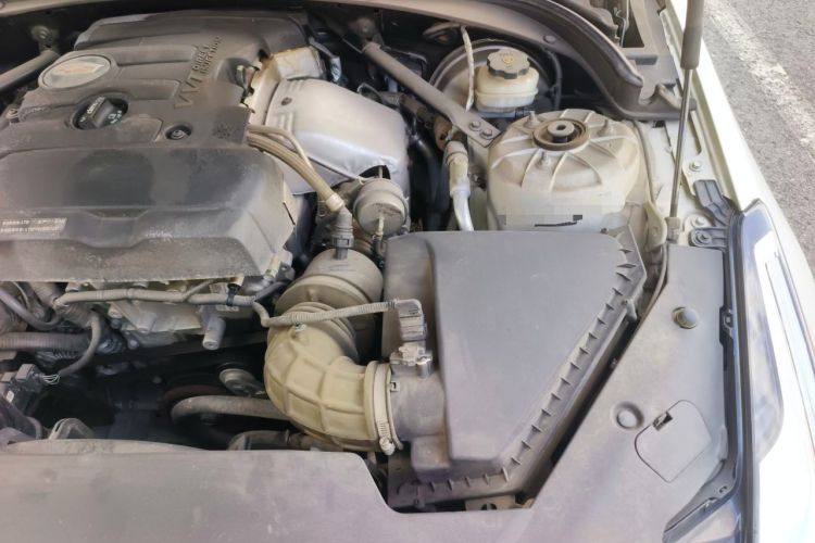 Used Cadillac ATS-L 2017 28T Tech Edition Engine Bay Left