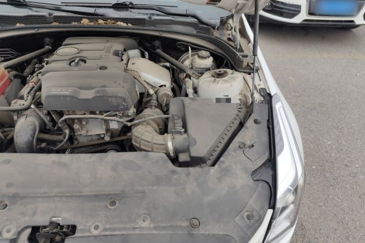 Used Cadillac ATS-L 2017 28T Tech Edition Engine Bay Left