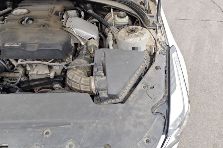 Used Cadillac ATS-L 2017 28T Tech Edition Engine Bay Left