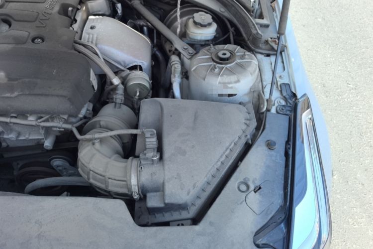 Used Cadillac ATS-L 2017 28T Tech Edition Engine Bay Left