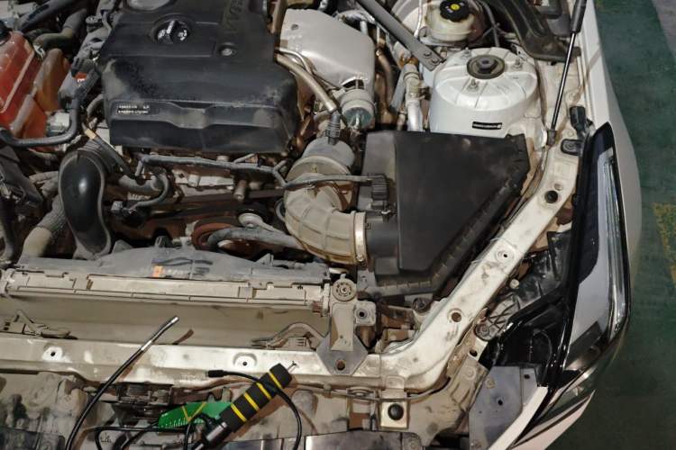 Used Cadillac ATS-L 2017 28T Fashion Edition Engine Bay Left