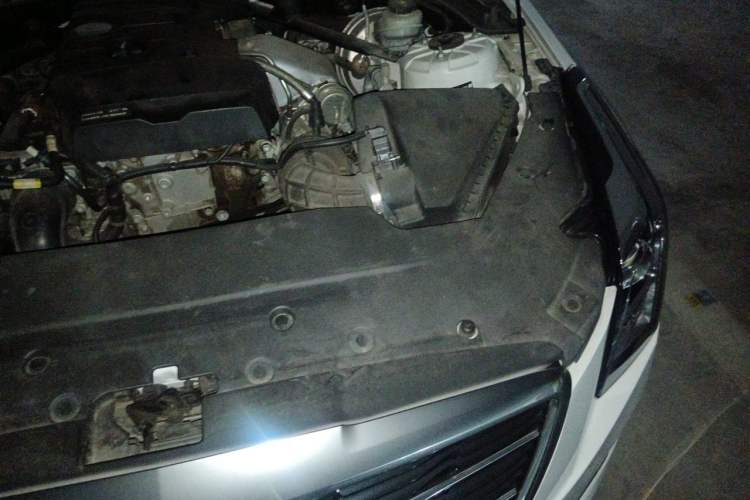 Used Cadillac ATS-L 2017 28T Fashion Edition Engine Bay Left