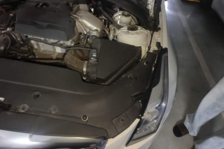 Used Cadillac ATS-L 2017 28T Fashion Edition Engine Bay Left