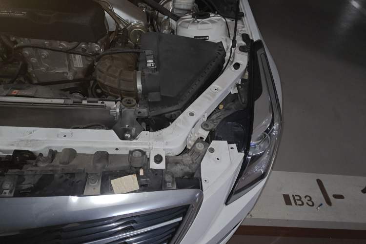 Used Cadillac ATS-L 2017 28T Fashion Edition Engine Bay Left