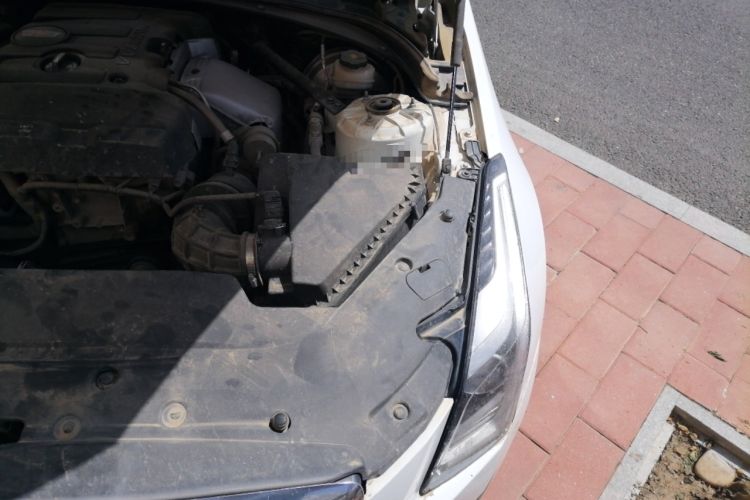 Used Cadillac ATS-L 2017 28T Tech Edition Engine Bay Left