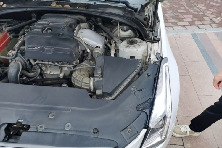 Used Cadillac ATS-L 2017 28T Tech Edition Engine Bay Left