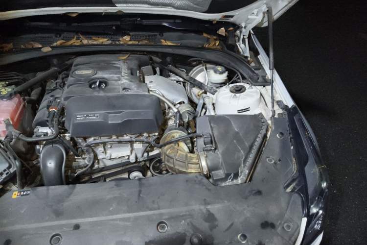 Used Cadillac ATS-L 2017 28T Tech Edition Engine Bay Left