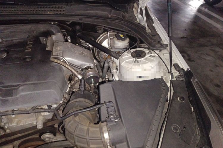 Used Cadillac ATS-L 2017 28T Fashion Edition Engine Bay Left