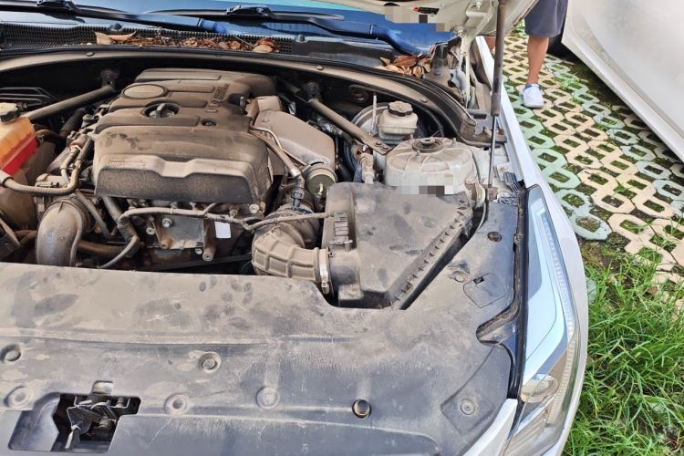 Used Cadillac ATS-L 2017 28T Tech Edition Engine Bay Left