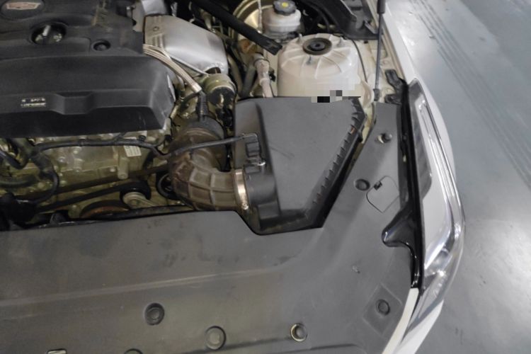Used Cadillac ATS-L 2017 28T Fashion Edition Engine Bay Left