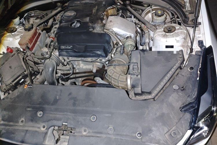 Used Cadillac ATS-L 2017 28T Tech Edition Engine Bay Left