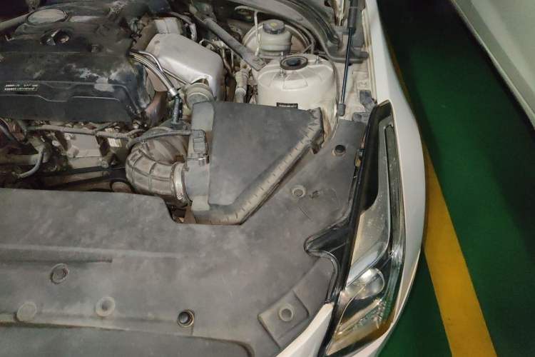 Used Cadillac ATS-L 2017 28T Fashion Edition Engine Bay Left