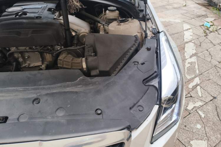 Used Cadillac ATS-L 2017 28T Tech Edition Engine Bay Left