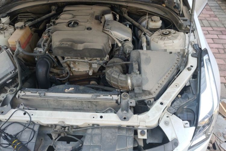 Used Cadillac ATS-L 2017 28T Tech Edition Engine Bay Left