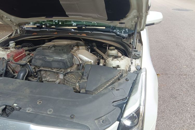 Used Cadillac ATS-L 2017 28T Tech Edition Engine Bay Left