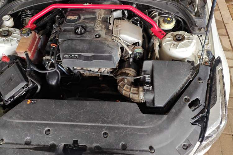 Used Cadillac ATS-L 2017 28T Tech Edition Engine Bay Left