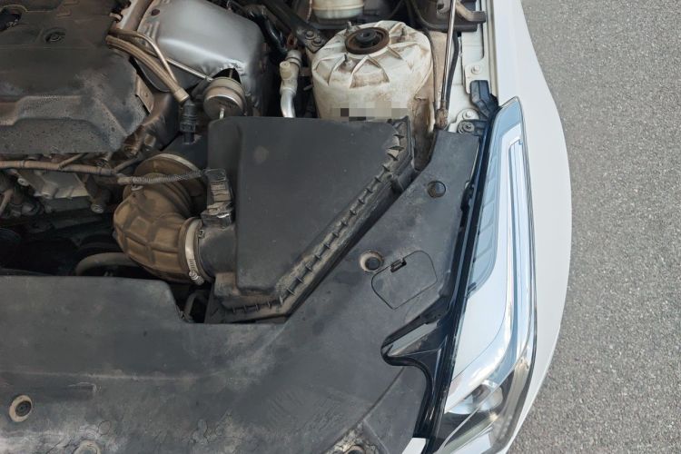 Used Cadillac ATS-L 2017 28T Tech Edition Engine Bay Left