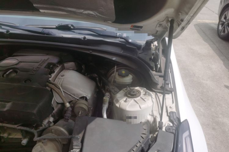 Used Cadillac ATS-L 2017 28T Tech Edition Engine Bay Left