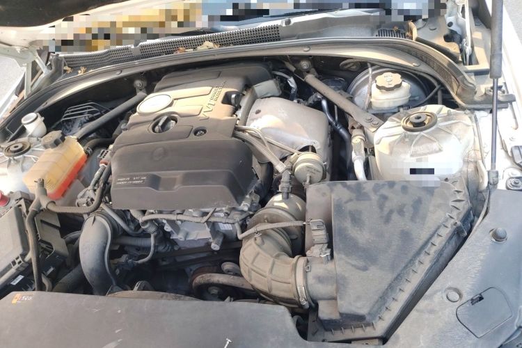 Used Cadillac ATS-L 2017 28T Tech Edition Engine Bay Left