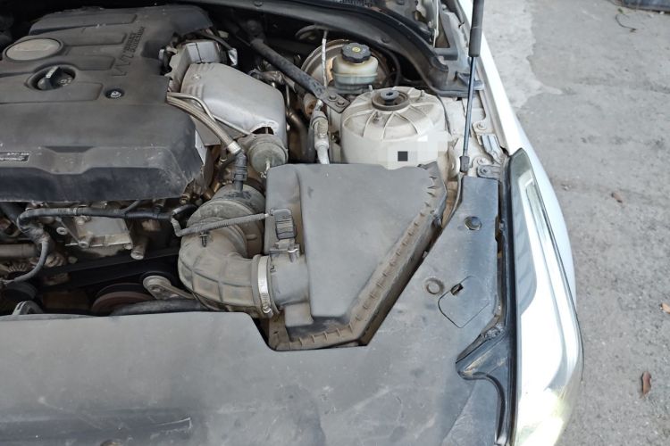 Used Cadillac ATS-L 2017 28T Fashion Edition Engine Bay Left