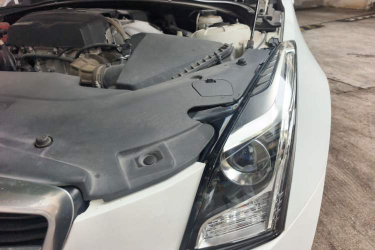 Used Cadillac ATS-L 2017 28T Tech Edition Engine Bay Left