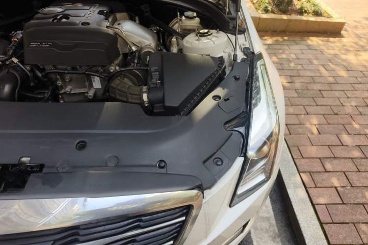 Used Cadillac ATS-L 2017 28T Tech Edition Engine Bay Left