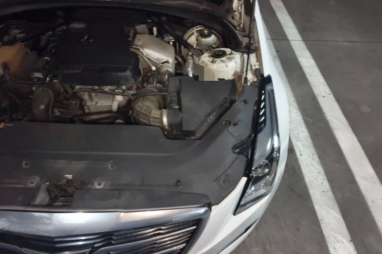 Used Cadillac ATS-L 2017 28T Tech Edition Engine Bay Left