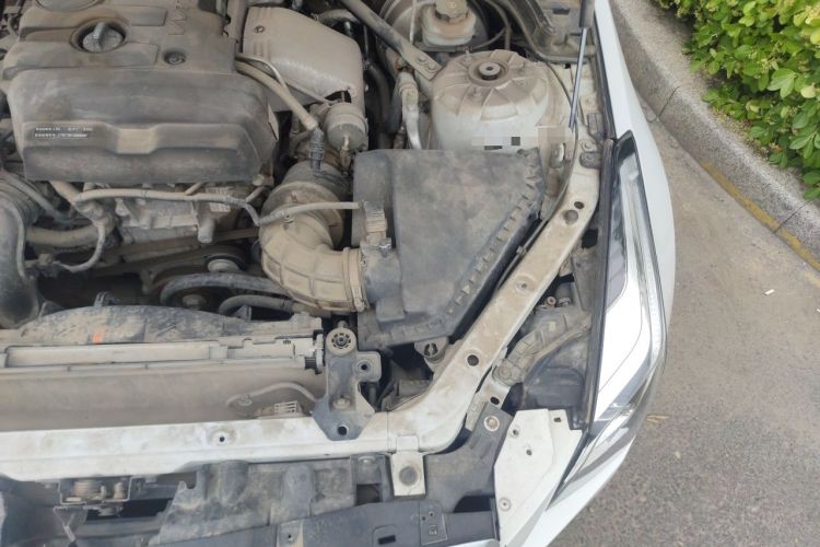 Used Cadillac ATS-L 2017 28T Tech Edition Engine Bay Left