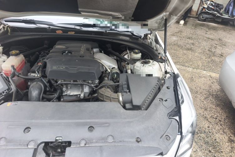 Used Cadillac ATS-L 2017 28T Tech Edition Engine Bay Left