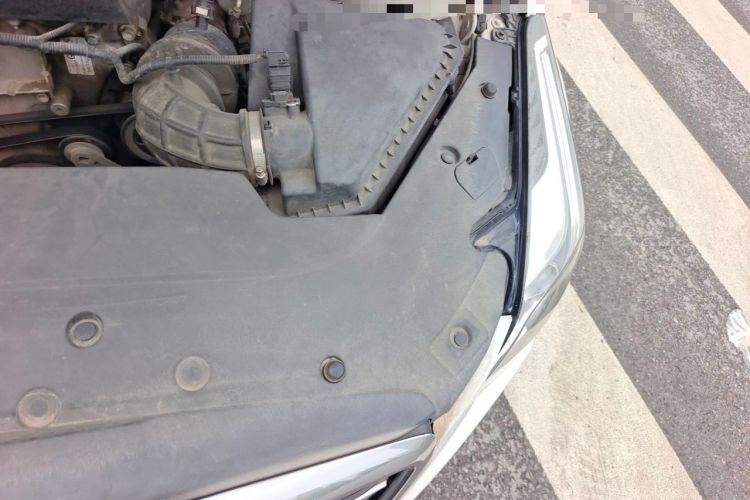 Used Cadillac ATS-L 2017 28T Tech Edition Engine Bay Left
